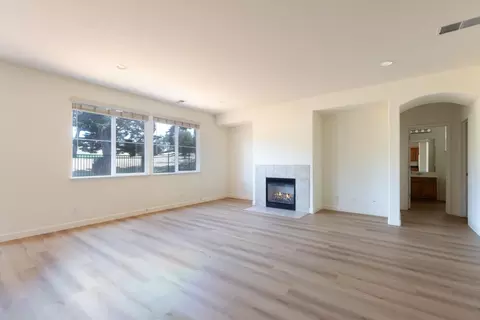 Living - 4120 Peninsula Point Dr, Seaside, CA 93955 photo 8 of 10