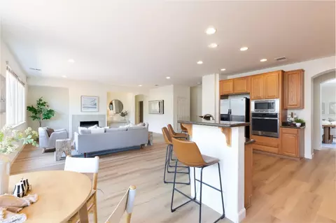 Living - 4120 Peninsula Point Dr, Seaside, CA 93955 photo 3 of 7