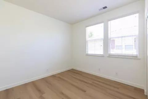 Bedroom - 4120 Peninsula Point Dr, Seaside, CA 93955 photo 3 of 6