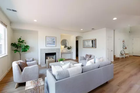 Living - 4120 Peninsula Point Dr, Seaside, CA 93955 photo 6 of 7