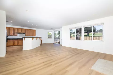 Living - 4120 Peninsula Point Dr, Seaside, CA 93955 photo 7 of 10