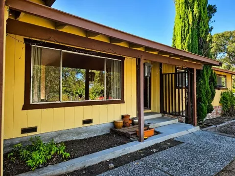 1527 Pleasant Hill Rd, Lafayette, CA 94549