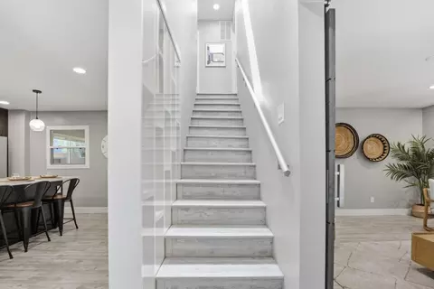 Entry Way - 982 Wright Ave 3, Mountain View, CA 94043 photo 4 of 4