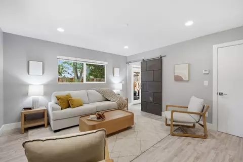 Living - 982 Wright Ave 3, Mountain View, CA 94043 photo 2 of 3