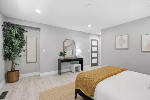 Bedroom - 982 Wright Ave 3, Mountain View, CA 94043 photo 7 of 8