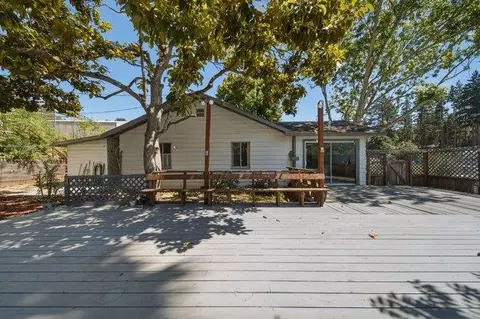 Exterior - 741 Echo Valley Rd, Salinas, CA 93907 photo 6 of 15