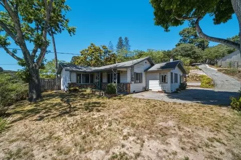 Exterior - 741 Echo Valley Rd, Salinas, CA 93907 photo 4 of 15