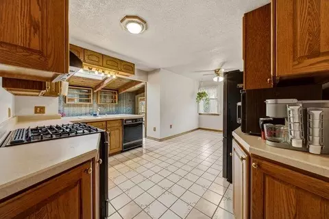 Kitchen - 741 Echo Valley Rd, Salinas, CA 93907 photo 1 of 1
