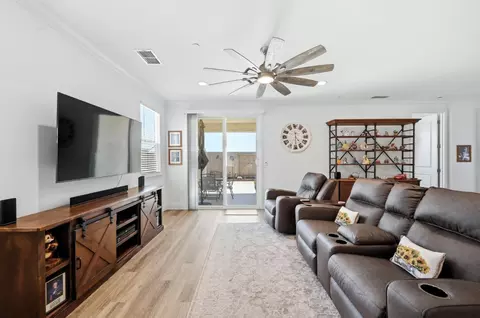 Entry Way - 2249 Enchantment Dr, Manteca, CA 95337 photo 5 of 12
