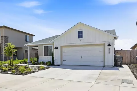 Exterior - 2249 Enchantment Dr, Manteca, CA 95337 photo 2 of 23