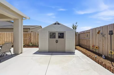 Exterior - 2249 Enchantment Dr, Manteca, CA 95337 photo 14 of 23