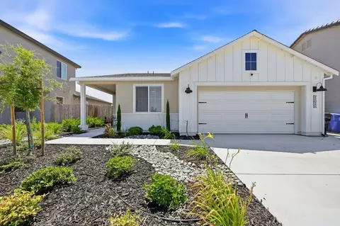 2249 Enchantment Dr, Manteca, CA 95337
