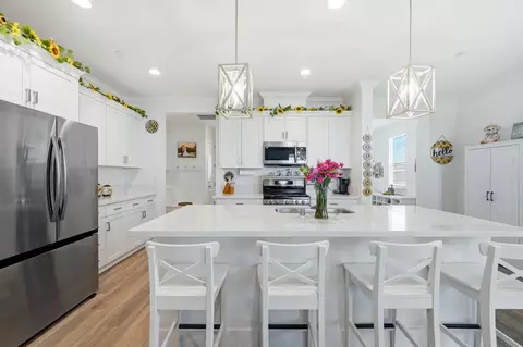 Kitchen - 2249 Enchantment Dr, Manteca, CA 95337 photo 1 of 6