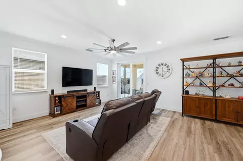 Entry Way - 2249 Enchantment Dr, Manteca, CA 95337 photo 3 of 12