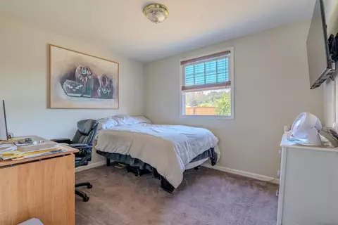 Bedroom - 1195 Palou Dr, Pacifica, CA 94044 photo 3 of 3