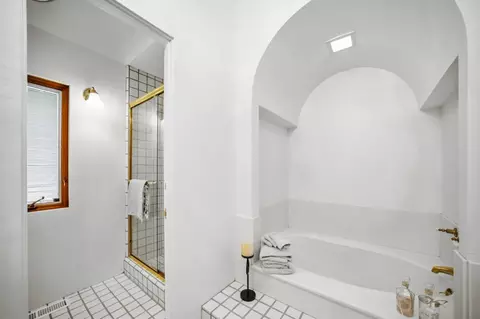 Bath - 23 Mentone Rd, Carmel, CA 93923 photo 1 of 3