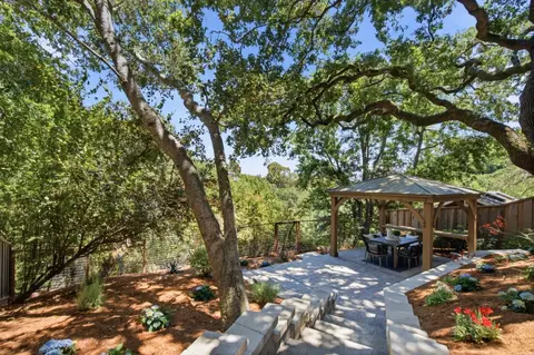 643 Vista Dr, Redwood City, CA 94062