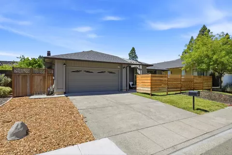 1068 San Francisco Way, Rohnert Park, CA 94928