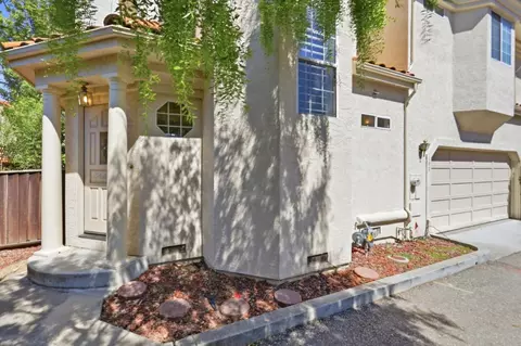 102 Dot Ave, Campbell, CA 95008