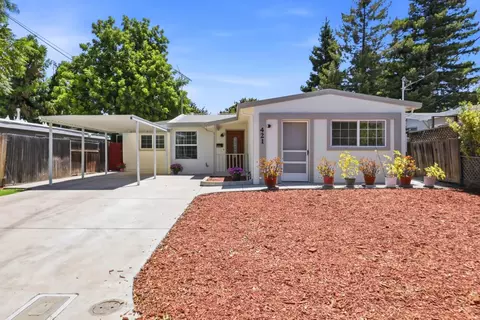 421 Burgoyne St, Mountain View, CA 94043