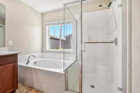 Bath - 3750 Samuelson Way, Sacramento, CA 95834 photo 5 of 5