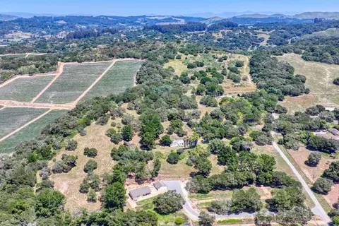 417 Maher Rd # B, Royal Oaks, CA 95076