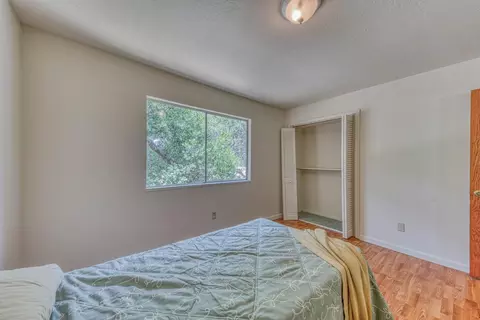 Bedroom - 17742 Berta Canyon Rd, Salinas, CA 93907 photo 4 of 8