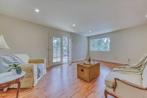 Living - 17742 Berta Canyon Rd, Salinas, CA 93907 photo 3 of 5