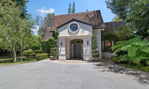 399 Selby Ln, Atherton, CA 94027