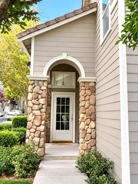 6101 Lambeck Ln, San Jose, CA 95119