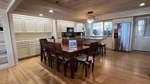 Kitchen - 339 Beach Dr, Aptos, CA 95003 photo 2 of 2
