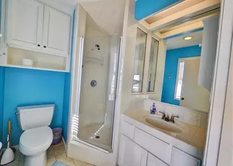 Bath - 339 Beach Dr, Aptos, CA 95003 photo 1 of 2