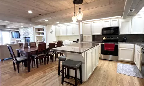 Kitchen - 339 Beach Dr, Aptos, CA 95003 photo 1 of 2