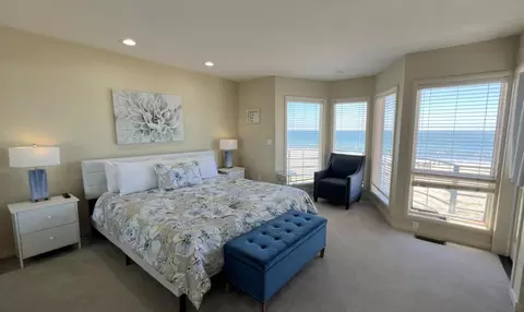 Bedroom - 339 Beach Dr, Aptos, CA 95003 photo 1 of 3