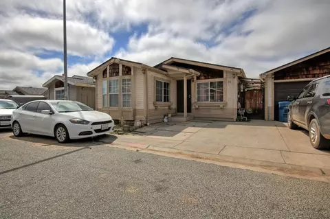 704 Garner Ave 30, Salinas, CA 93905