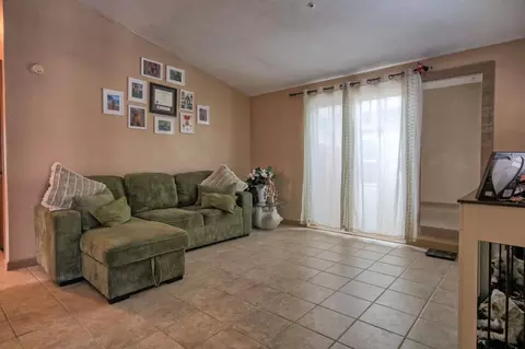 704 Garner Ave 30, Salinas, CA 93905 photo 3