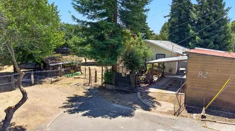 82 Doering Ln, Watsonville, CA 95076