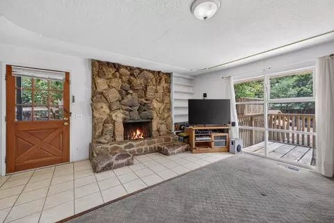 Living - 82 Doering Ln, Watsonville, CA 95076 photo 1 of 1