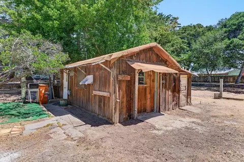 Exterior - 82 Doering Ln, Watsonville, CA 95076 photo 12 of 25