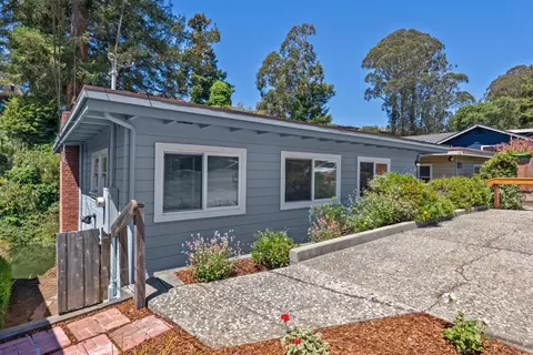 Exterior - 525 Riverview Dr, Capitola, CA 95010 photo 6 of 9