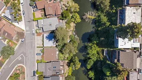 View/Area - 525 Riverview Dr, Capitola, CA 95010 photo 4 of 8