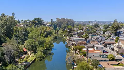 View/Area - 525 Riverview Dr, Capitola, CA 95010 photo 7 of 8