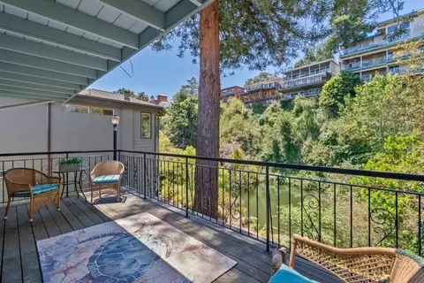 Exterior - 525 Riverview Dr, Capitola, CA 95010 photo 2 of 9