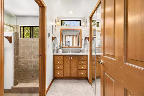 Bath - 301 Upper Rd, Boulder Creek, CA 95006 photo 1 of 6