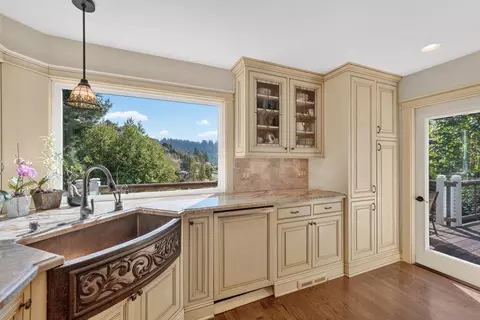 Kitchen - 505 Alfadel Ln, Soquel, CA 95073 photo 2 of 6