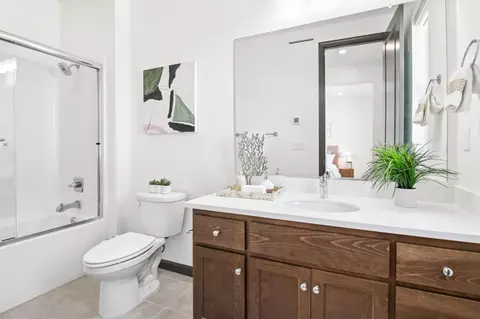 Bath - 5456 Arnold Rd, Dublin, CA 94568 photo 2 of 3