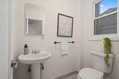 Bath - 2270 27th Ave, San Francisco, CA 94116 photo 3 of 4