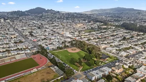 View/Area - 2270 27th Ave, San Francisco, CA 94116 photo 4 of 4