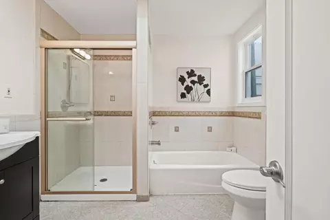 Bath - 2270 27th Ave, San Francisco, CA 94116 photo 1 of 4