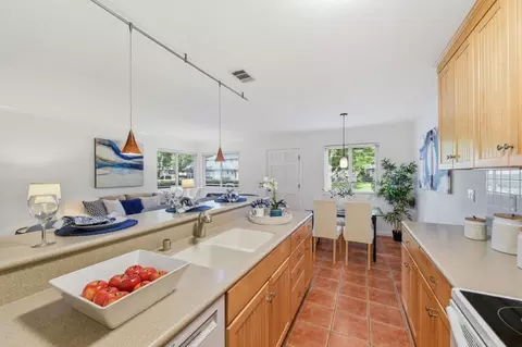 Kitchen - 207 Watson Dr 3, Campbell, CA 95008 photo 5 of 5